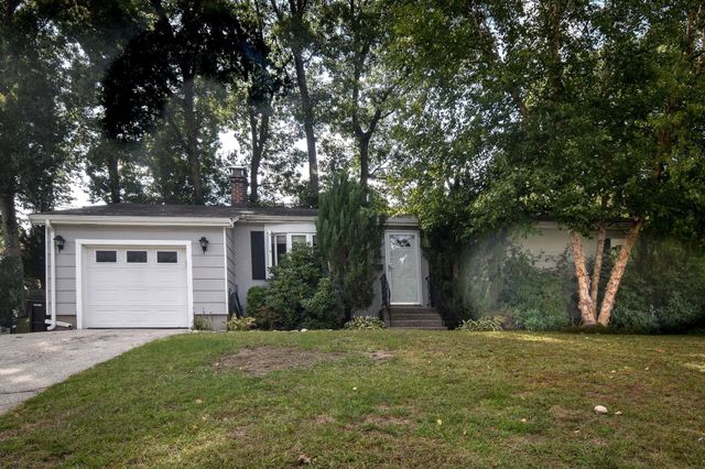 12 Patony Rd, Framingham, MA 01701