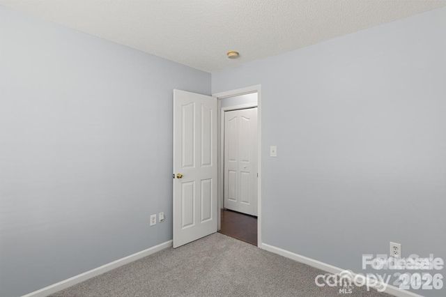 6828 Ayrshire Glen Place, Charlotte, NC 28273