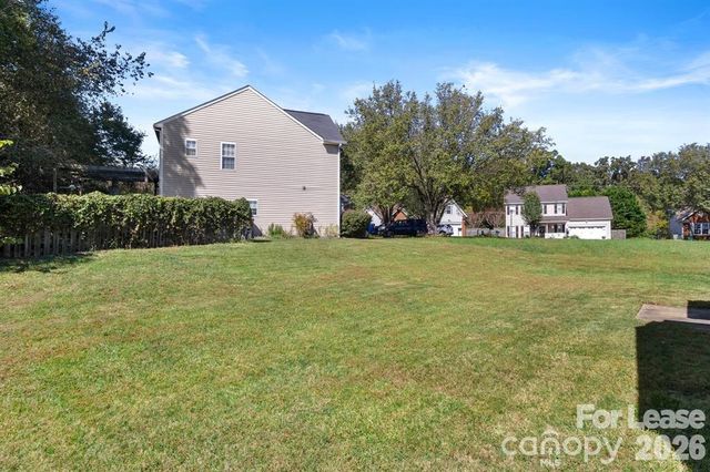 6828 Ayrshire Glen Place, Charlotte, NC 28273