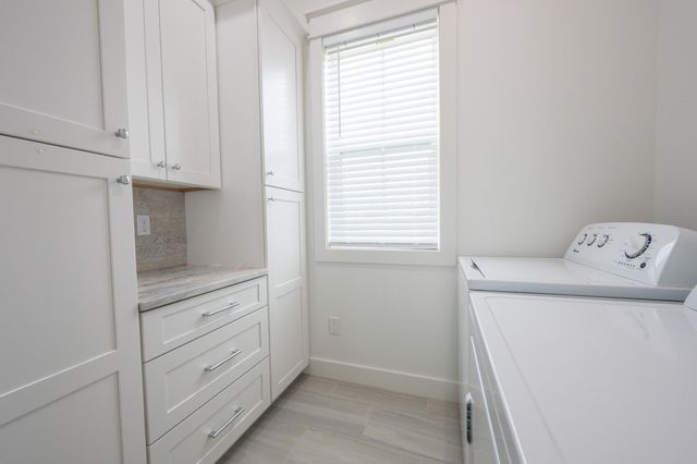 18414 Indian Beach Ct, Galveston, TX 77554