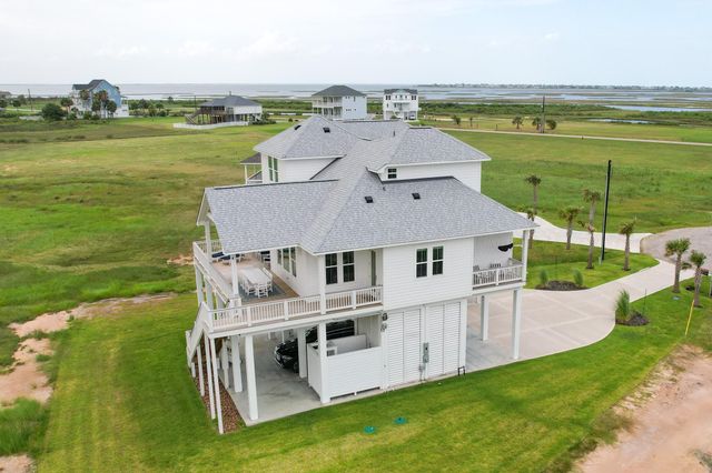 18414 Indian Beach Ct, Galveston, TX 77554