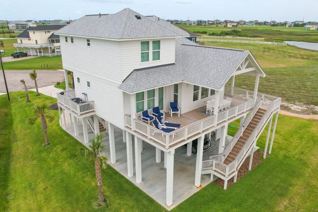 18414 Indian Beach Ct, Galveston, TX 77554