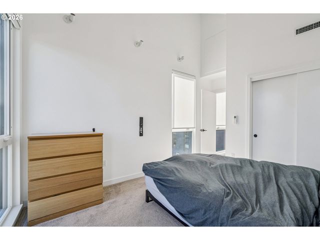 150 N BUFFALO St, Portland, OR 97217