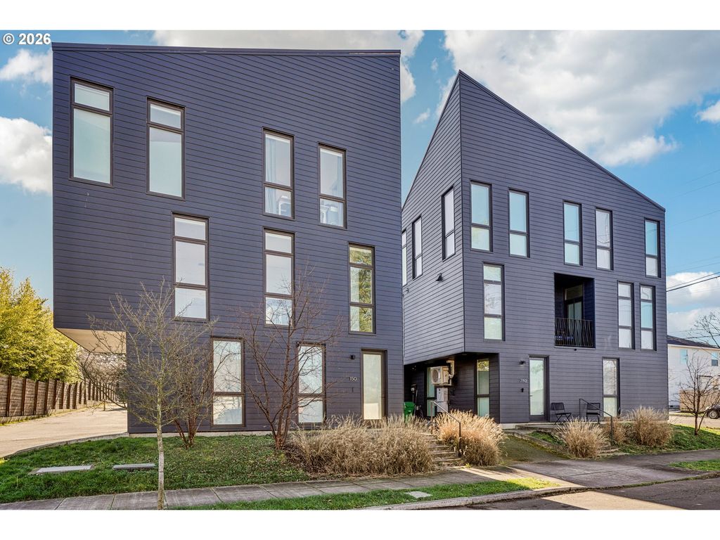 150 N BUFFALO St, Portland, OR 97217