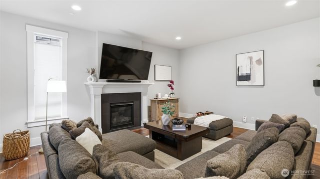 6508 SE 7th Place, Renton, WA 98059