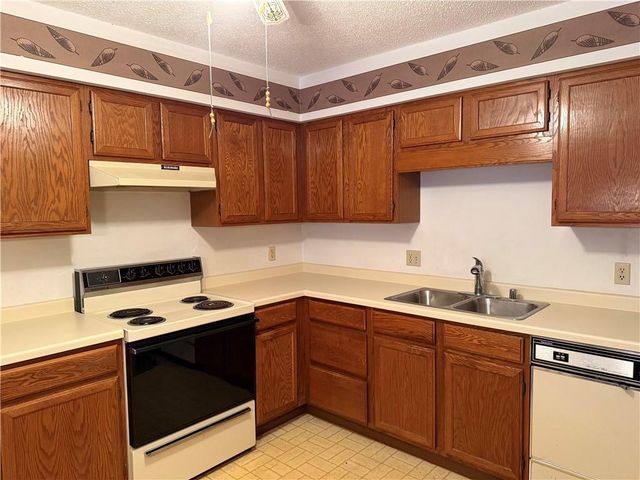 67 Meadow Court, Chippewa Falls, WI 54729