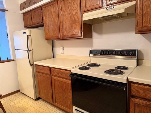 67 Meadow Court, Chippewa Falls, WI 54729