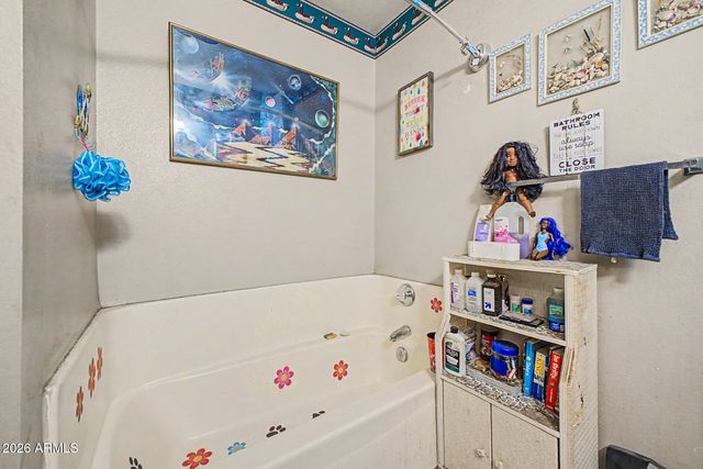 8049 E JEROME Avenue, Mesa, AZ 85209