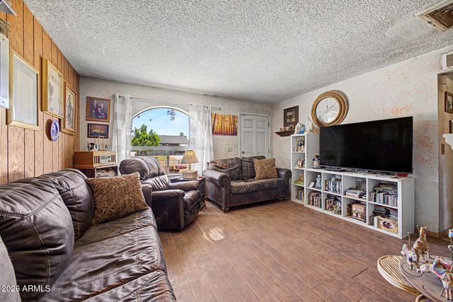 8049 E JEROME Avenue, Mesa, AZ 85209