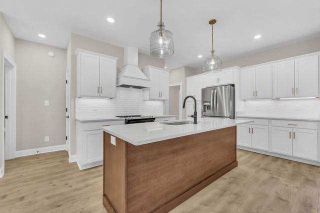 349 Chase Dr, Clarksville, TN 37043