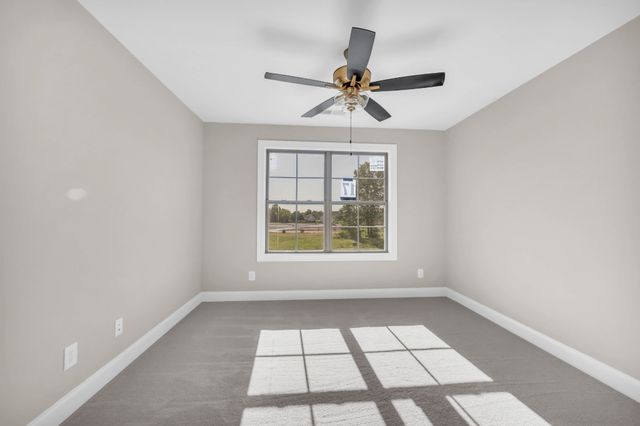 349 Chase Dr, Clarksville, TN 37043