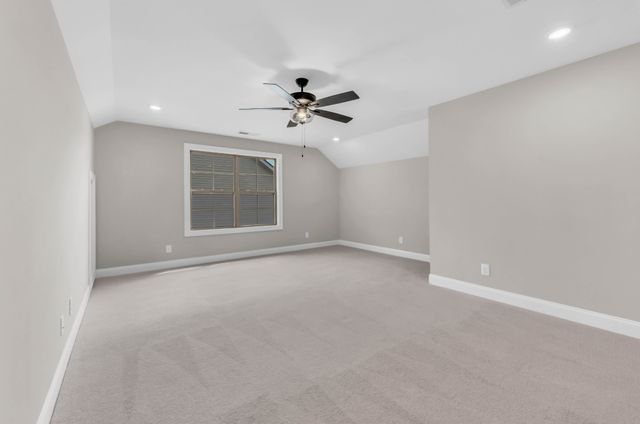 349 Chase Dr, Clarksville, TN 37043