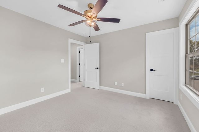 349 Chase Dr, Clarksville, TN 37043