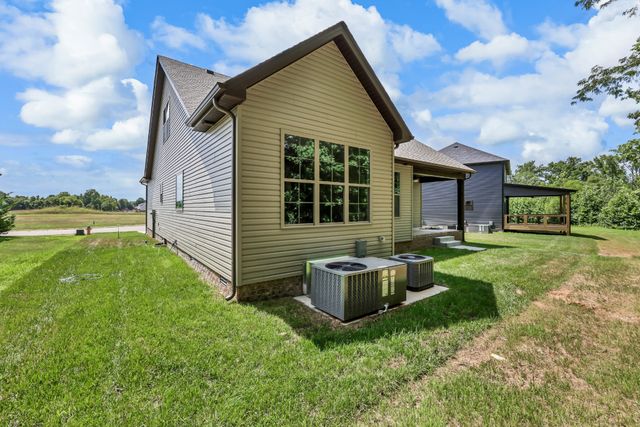 349 Chase Dr, Clarksville, TN 37043