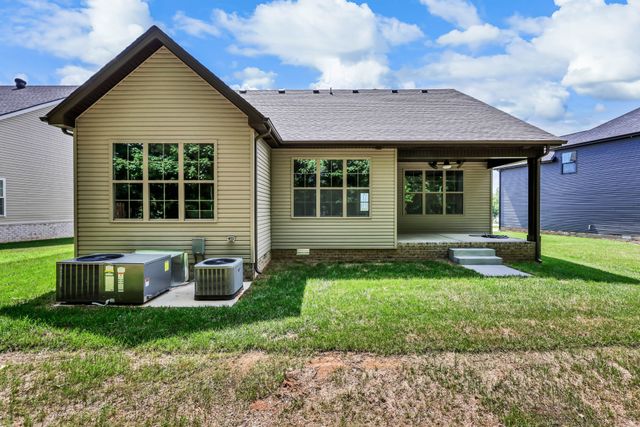 349 Chase Dr, Clarksville, TN 37043