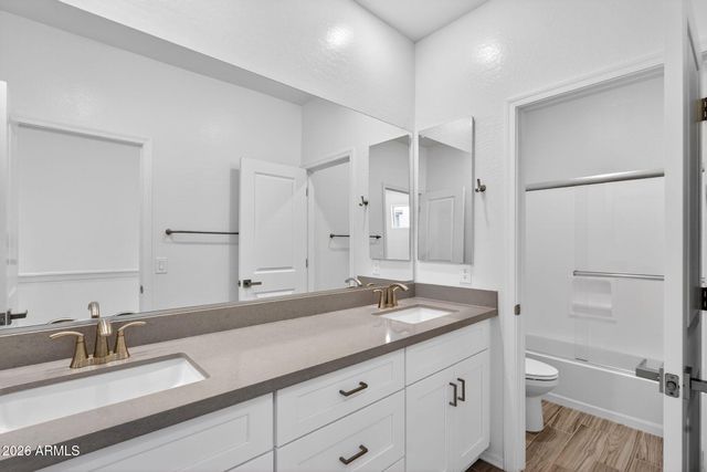 253 E BALSAM Drive, Chandler, AZ 85286