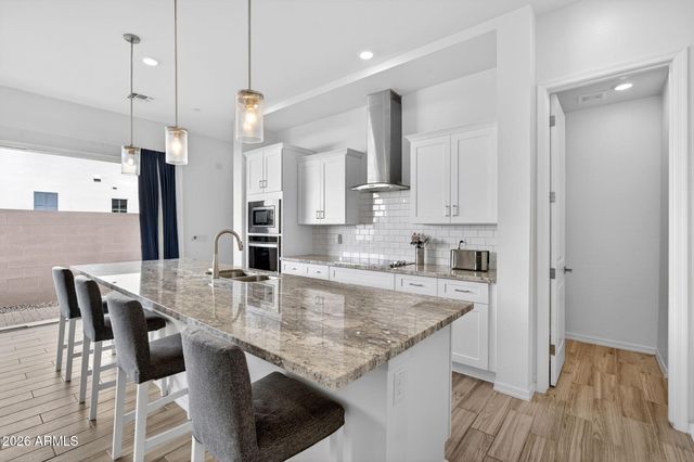 253 E BALSAM Drive, Chandler, AZ 85286