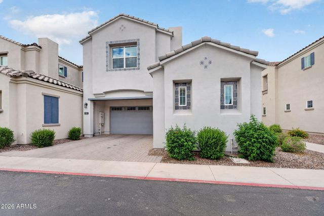 253 E BALSAM Drive, Chandler, AZ 85286
