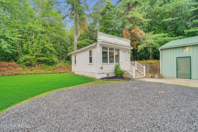302 Schoolhouse Road Unit B, Monroe, NJ 08831