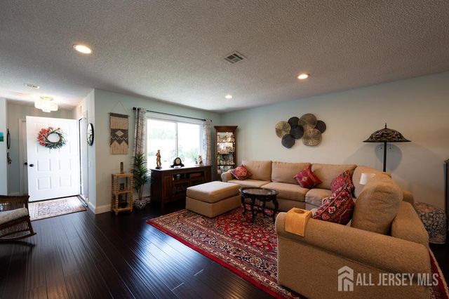 754-A Dilatus Plaza, Monroe, NJ 08831