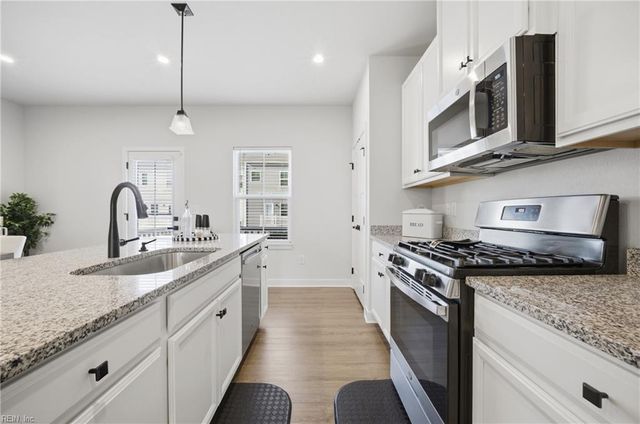 1214 Gunboat DR, Suffolk, VA 23435