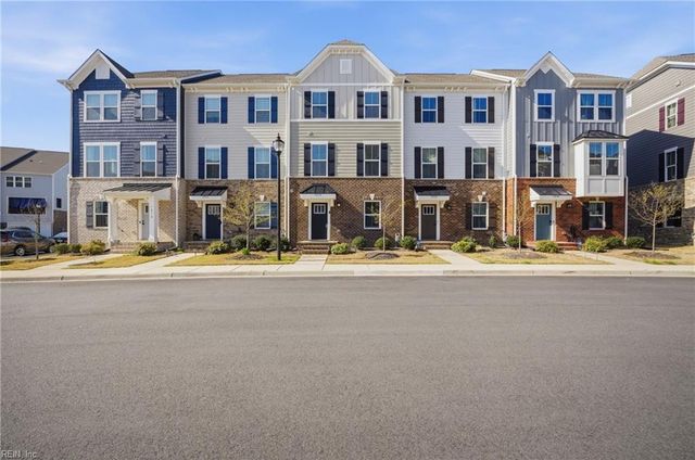 1214 Gunboat DR, Suffolk, VA 23435