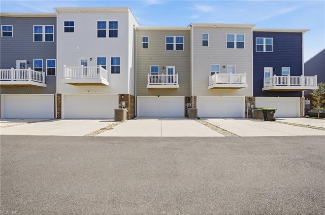 1214 Gunboat DR, Suffolk, VA 23435