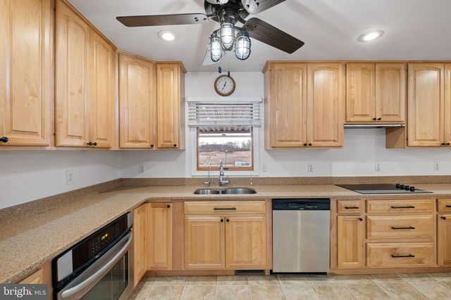 3172 DUPONT PKY, Townsend, DE 19734