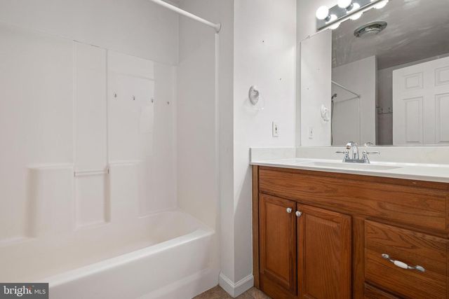 3172 DUPONT PKY, Townsend, DE 19734