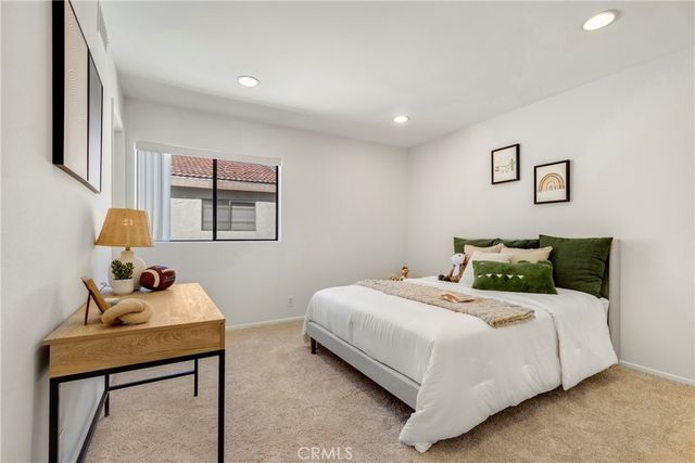 6021 Lindley Avenue 12, Tarzana, CA 91356