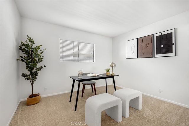 6021 Lindley Avenue 12, Tarzana, CA 91356