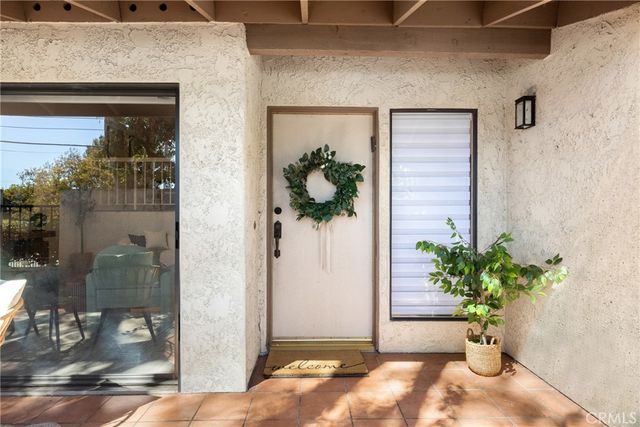 6021 Lindley Avenue 12, Tarzana, CA 91356
