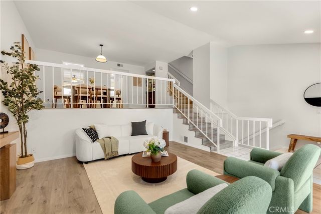 6021 Lindley Avenue 12, Tarzana, CA 91356