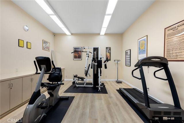 6021 Lindley Avenue 12, Tarzana, CA 91356