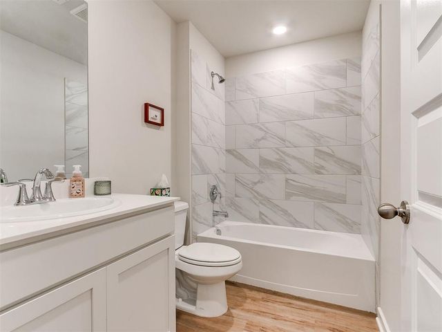 10613 Red Thistle Drive, Oklahoma City, OK 73131