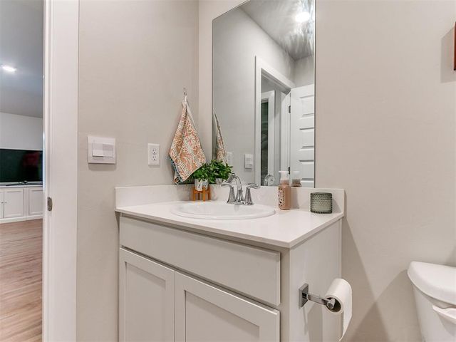 10613 Red Thistle Drive, Oklahoma City, OK 73131