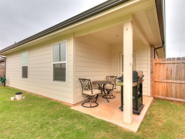 10613 Red Thistle Drive, Oklahoma City, OK 73131