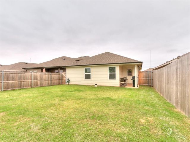 10613 Red Thistle Drive, Oklahoma City, OK 73131