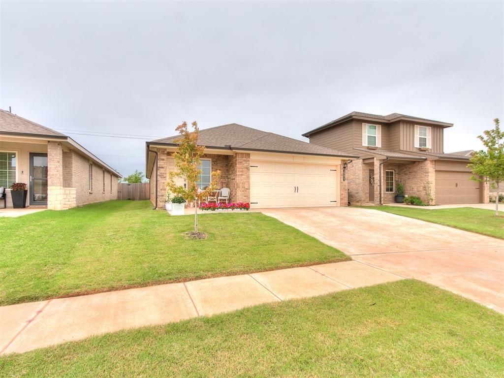 10613 Red Thistle Drive, Oklahoma City, OK 73131