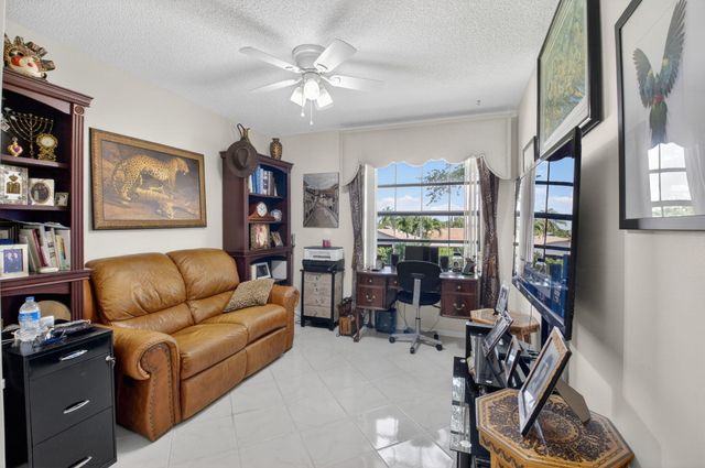 5235 Europa Drive Apt L, Boynton Beach, FL 33437