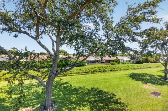 5235 Europa Drive Apt L, Boynton Beach, FL 33437