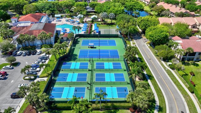 5235 Europa Drive Apt L, Boynton Beach, FL 33437