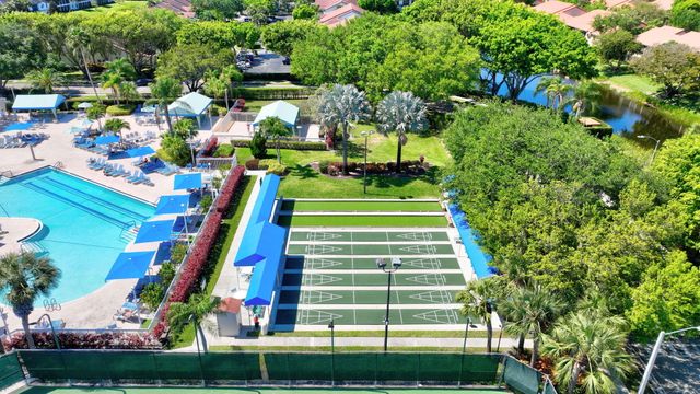5235 Europa Drive Apt L, Boynton Beach, FL 33437