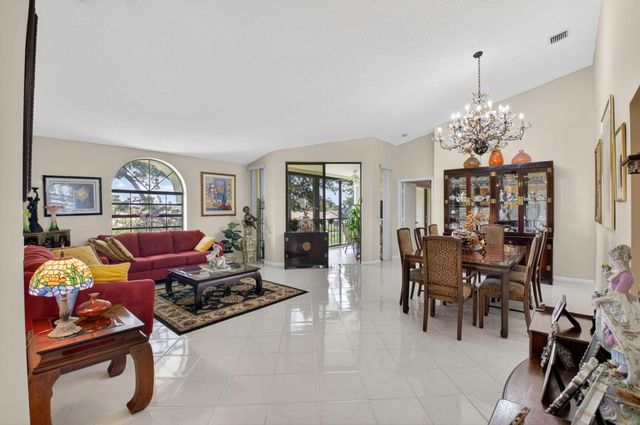 5235 Europa Drive Apt L, Boynton Beach, FL 33437