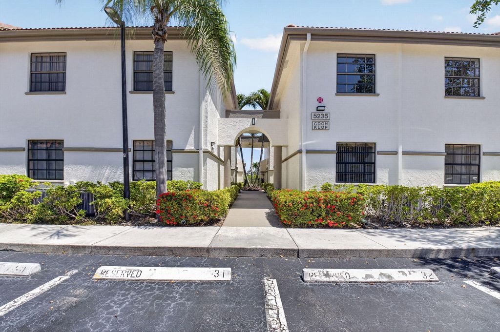 5235 Europa Drive Apt L, Boynton Beach, FL 33437