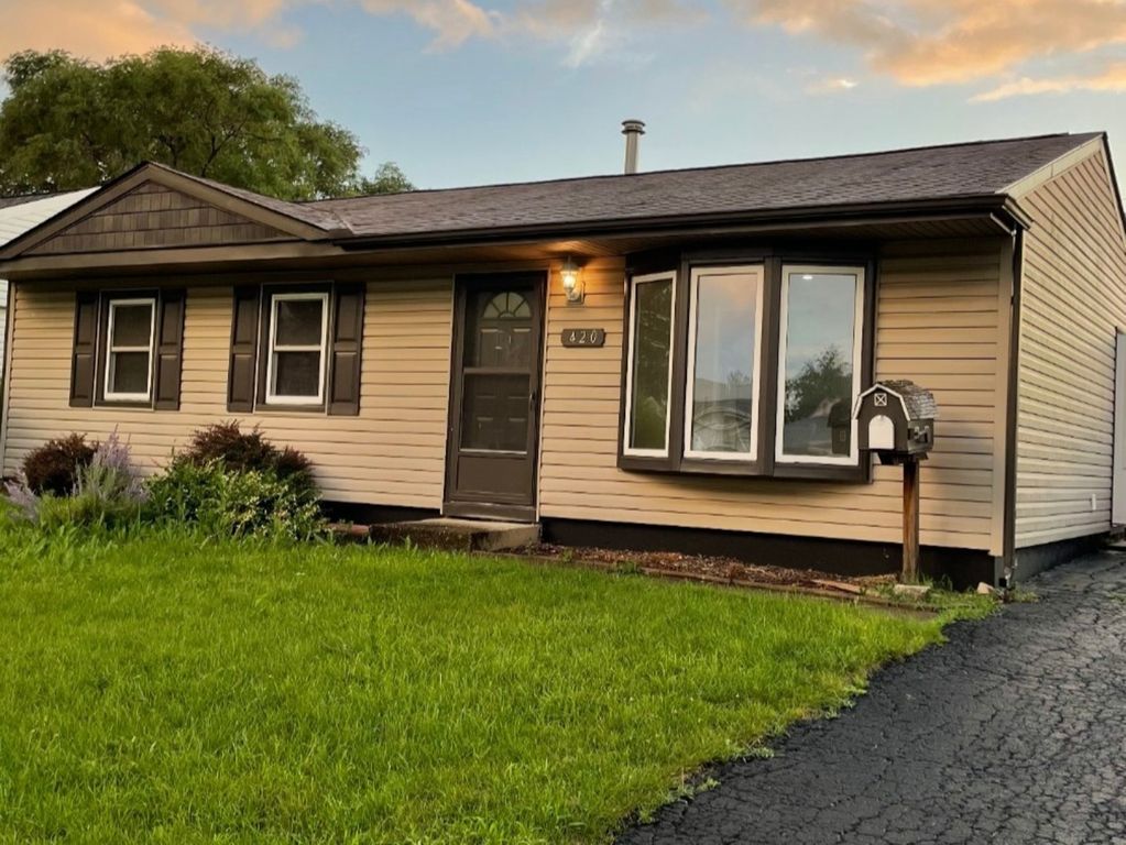 420 Garland Avenue, Romeoville, IL 60446