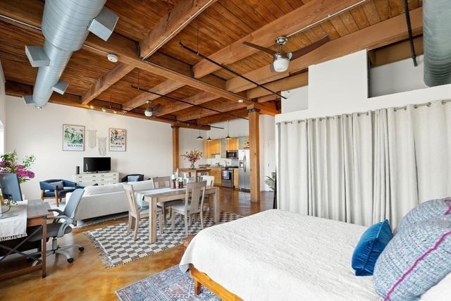 60 Dudley St 322, Chelsea, MA 02150