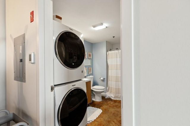60 Dudley St 322, Chelsea, MA 02150