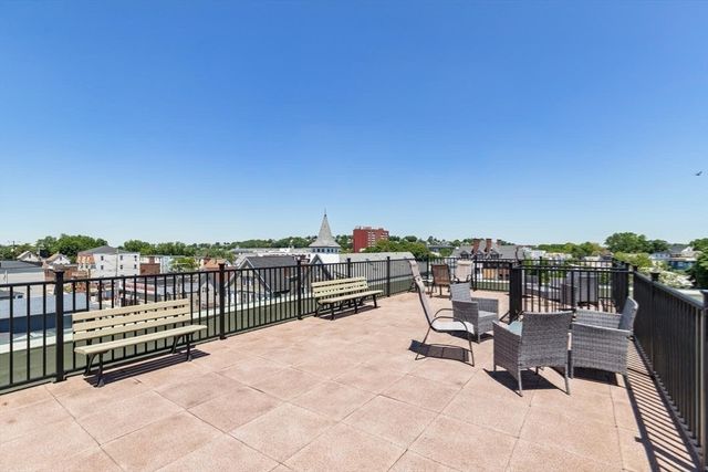 60 Dudley St 322, Chelsea, MA 02150
