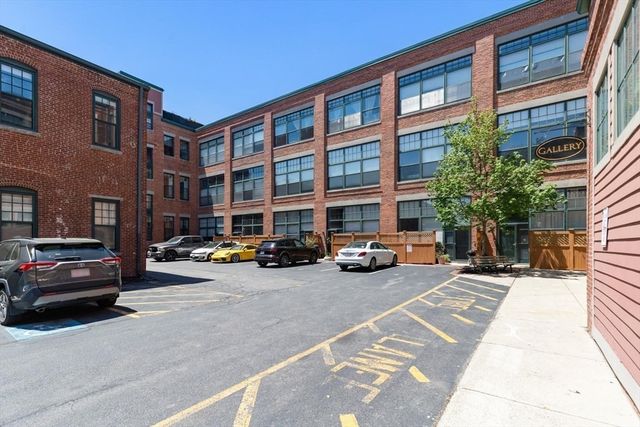 60 Dudley St 322, Chelsea, MA 02150